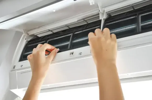 Hướng dẫn vệ sinh máy lạnh tại nhà
